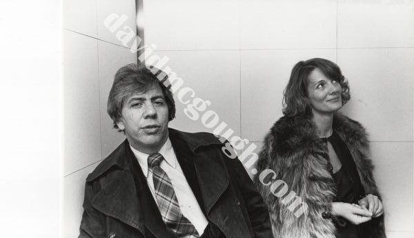Carl Bernstein and friend, 1981, NY.jpg